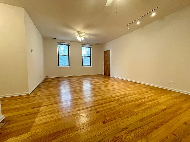 1481 W Huron St #1 — Photo 2