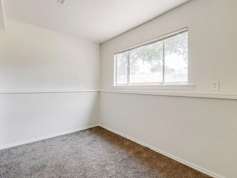 1312 Ash Dr — Photo 19