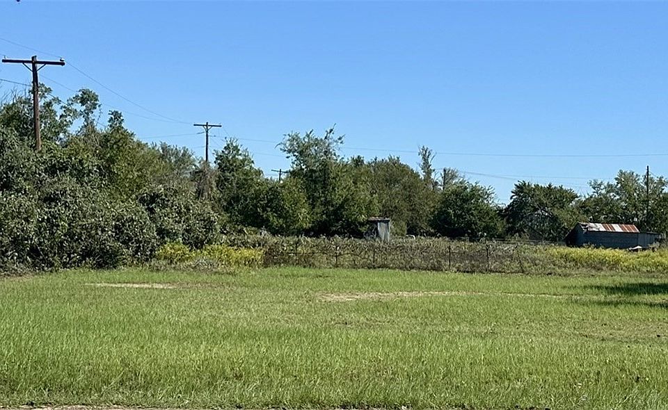 1st image of 618 State School Rd