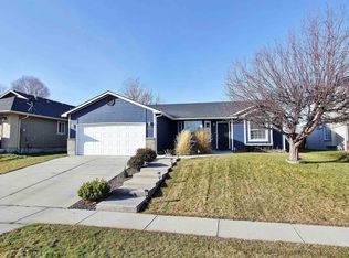 695 N Shady Grove Way, Kuna, ID 83634