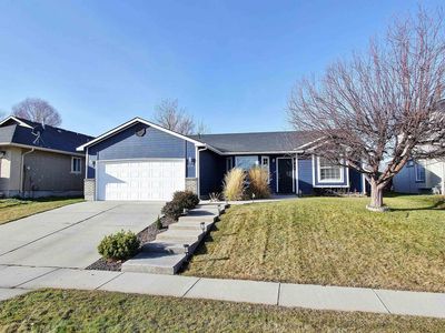 695 N Shady Grove Way, Kuna, ID, 83634