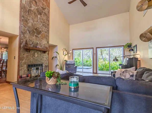 3732 RIVEREDGE Drive, Jacksonville, FL 32277