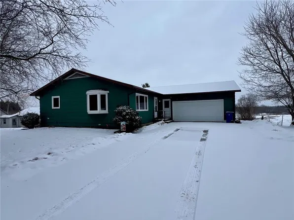 1439 East Maple Avenue, Barron, WI 54812