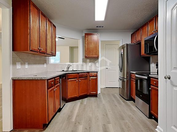 3rd image of 89 Stonewall Dr