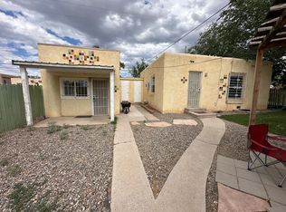 Tiny Home Casita Studio - 2 Blocks to UNM, Albuquerque, NM 87106
