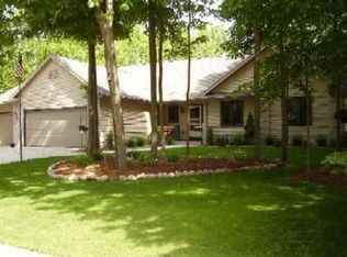 1212 W Bell Ave, Howards Grove, WI 53083