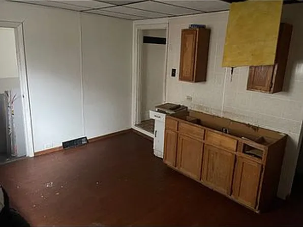 2705 Grover Ave, McKeesport, PA 15132