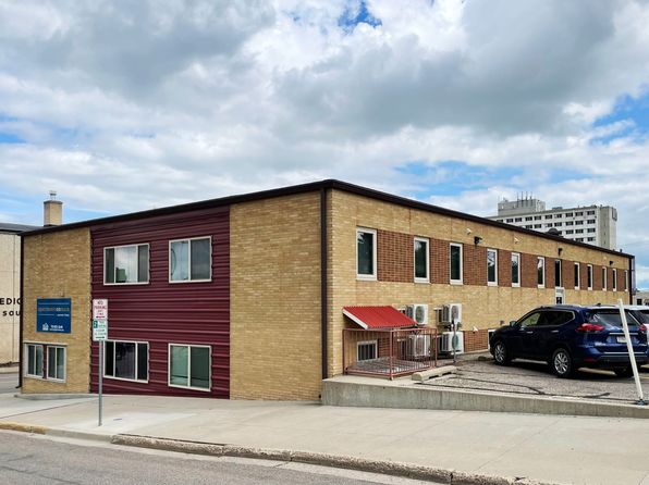 401 Main St S APT 10