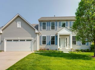 5200 Shotkoski Dr, Hoffman Estates, IL 60192