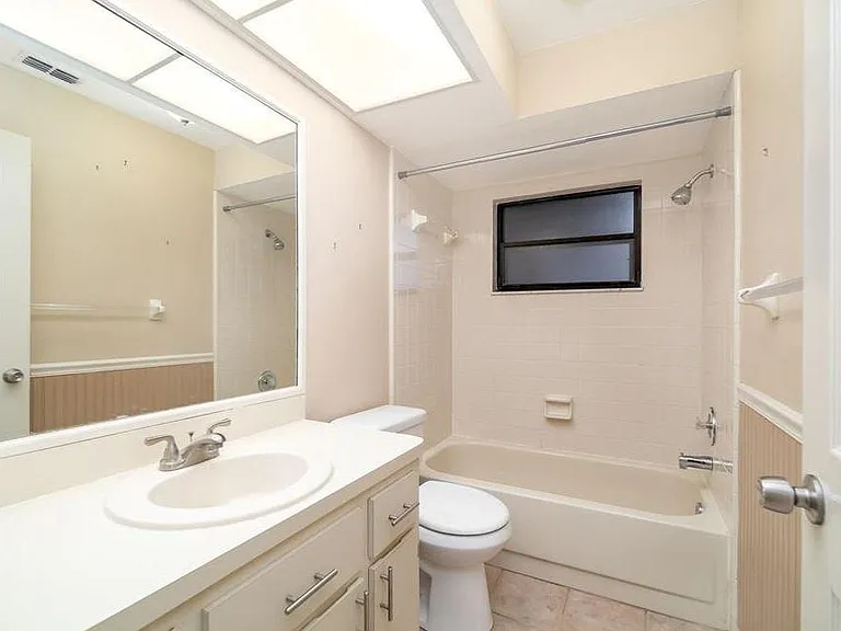 8635 Woodbridge Dr — Photo 3
