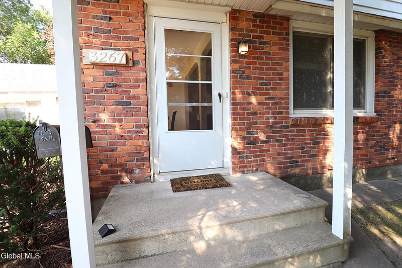 4th image of 3267 Franklin Street