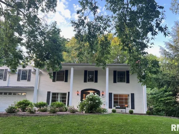 1709 Outer Park Dr, Leland Grove, IL 62704