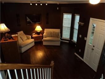 2nd image of 650 River Dr