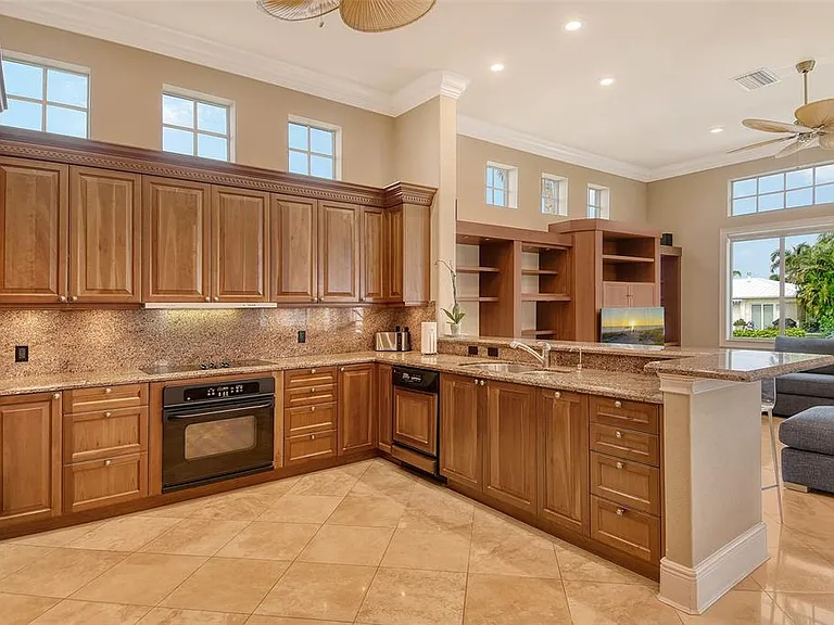 591 Putting Green Ln — Photo 23