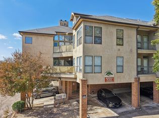 1910 Robbins Pl APT 301, Austin, TX 78705