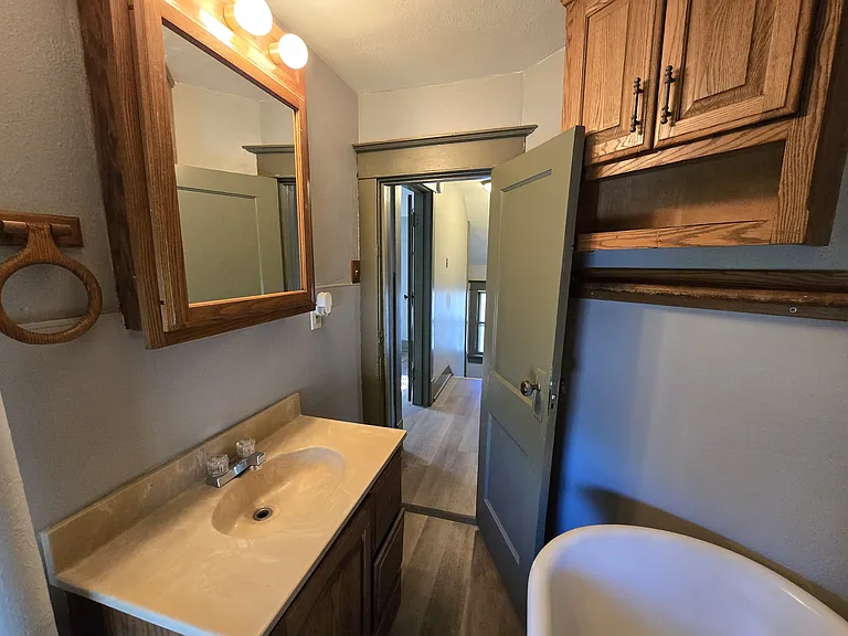 1125 Ackermant St — Photo 32