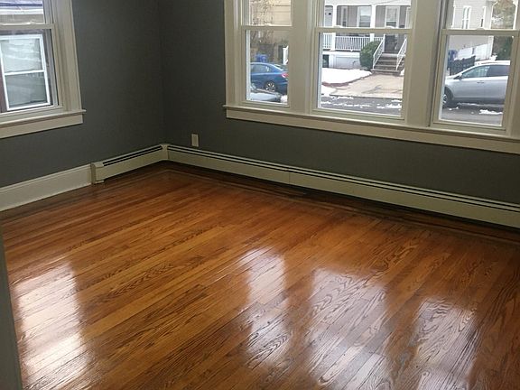 2nd image of 131 Park Ave #2