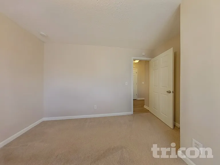 7602 Autumn Breeze — Photo 11