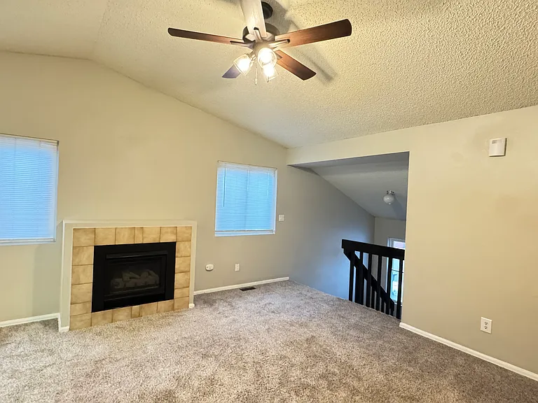 5533 Jennifer Ln — Photo 2