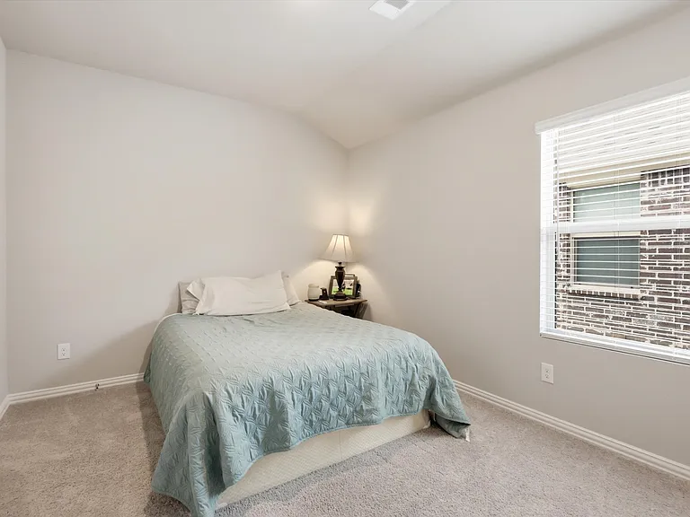 410 Dempsey Dr — Photo 18