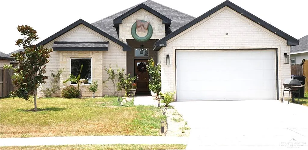 3 bed, 2.5 bath, 1919 sqft, $2,500 — Photo 1