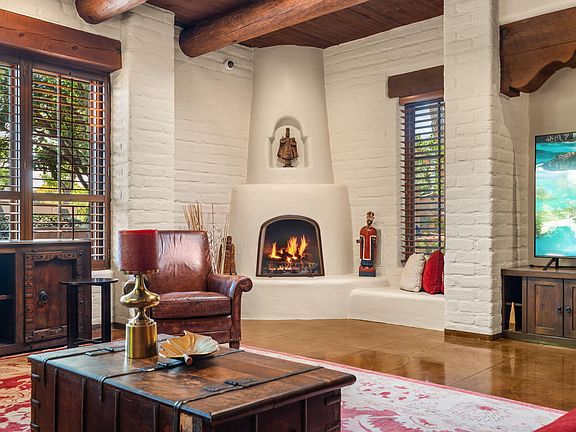 2nd image of 1623 Francisca Rd NW