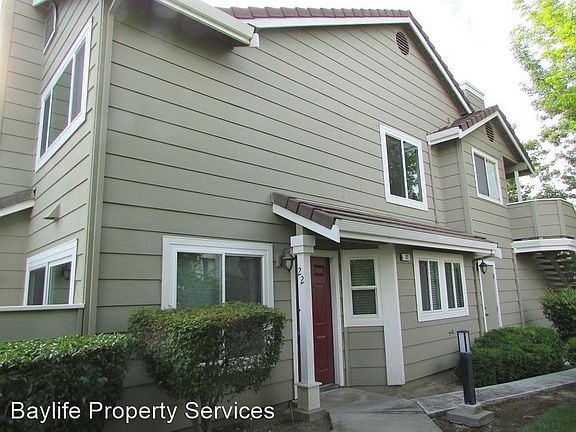2nd image of 22 Cherryton Ln