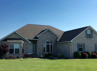 914 Hollow Ave, Jerseyville, IL 62052
