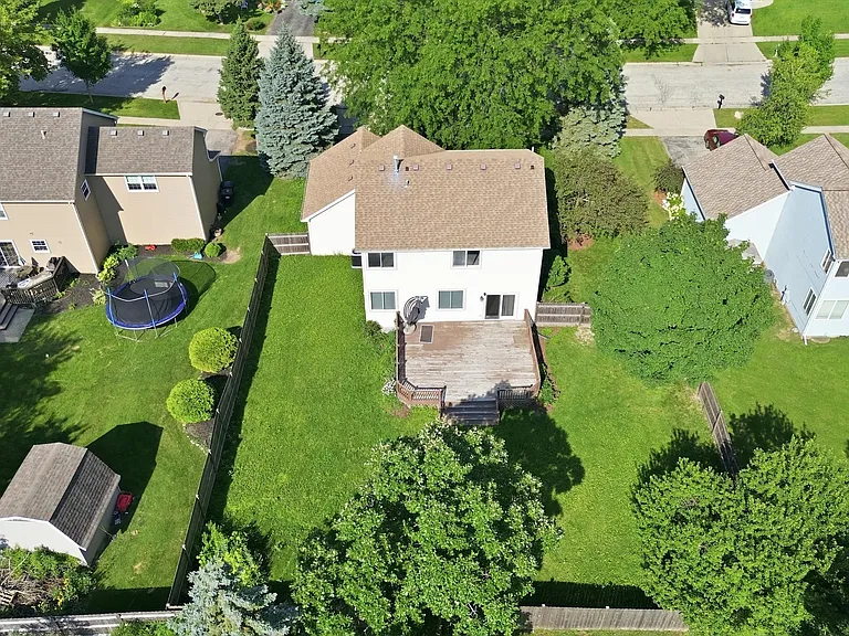 1912 Redwood Ln — Photo 25