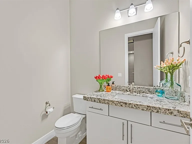65 Garibaldi Way — Photo 31
