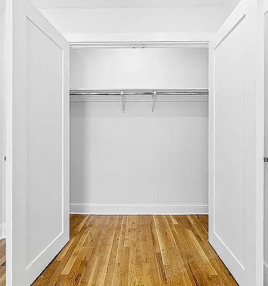 544 6th Ave #4 — Photo 10