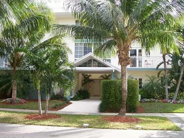 290 Sunrise Dr #208 — Photo 28