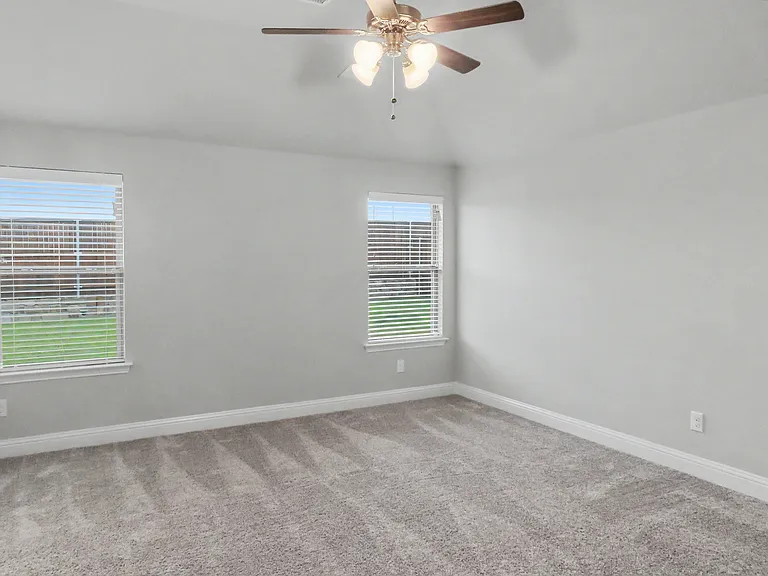 426 Oleander Dr — Photo 12