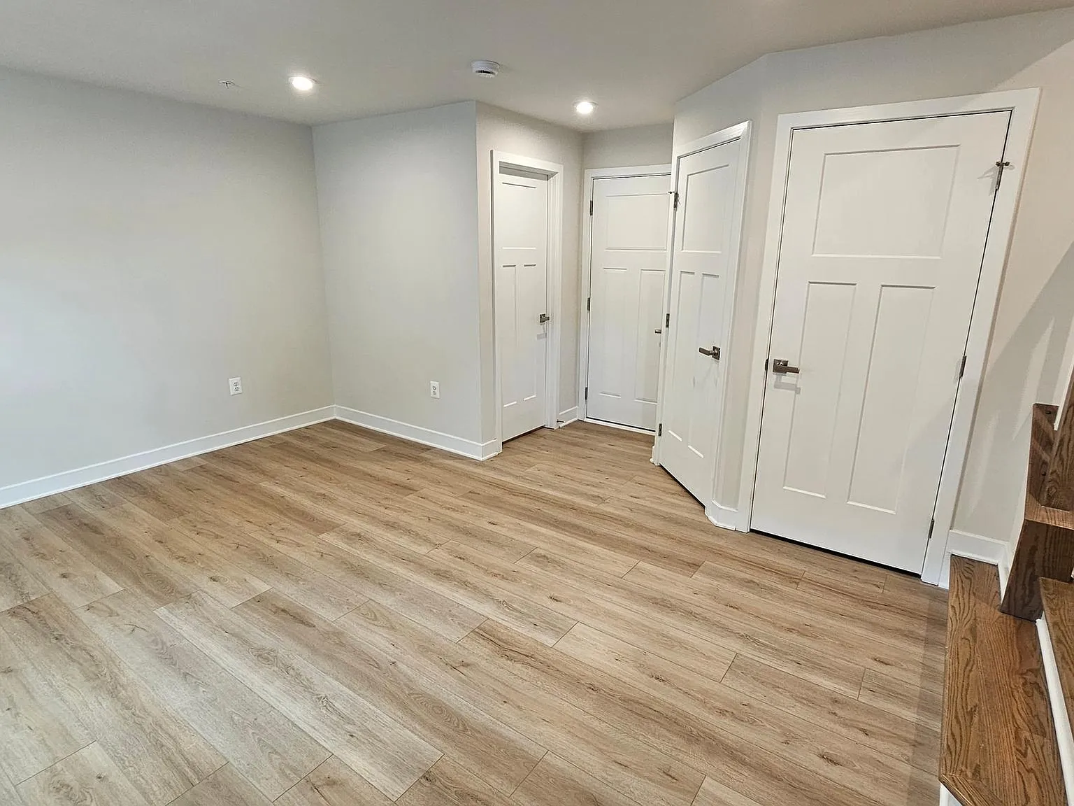 3 bed, 2.5 bath, 1830 sqft, $3,350 — Photo 3