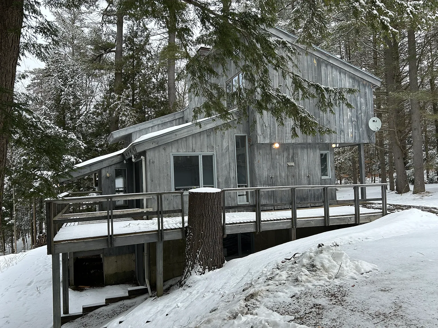 33 Ash Ln — Photo 2