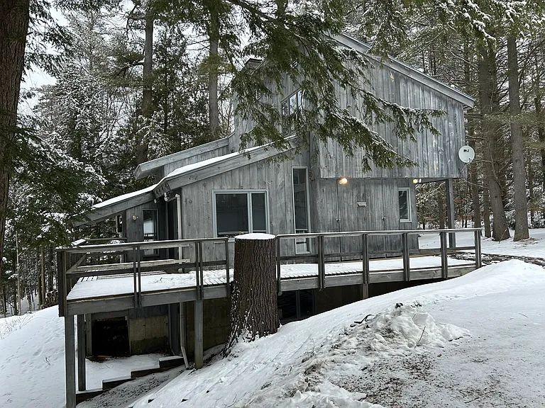 Ash Ln — Photo 2