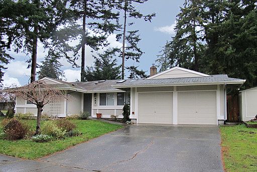 1st image of 484 NW Clipper Dr