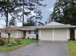 484 NW Clipper Dr, Oak Harbor, WA 98277