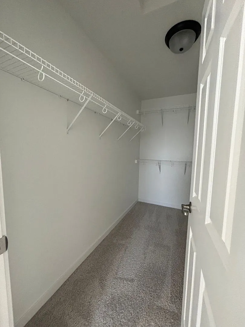 3 Bedroom 3 Bathroom Townhomes — Photo 4