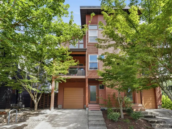 1051 N Fremont St, Portland, OR 97227