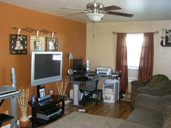 4th image of 986 12th St