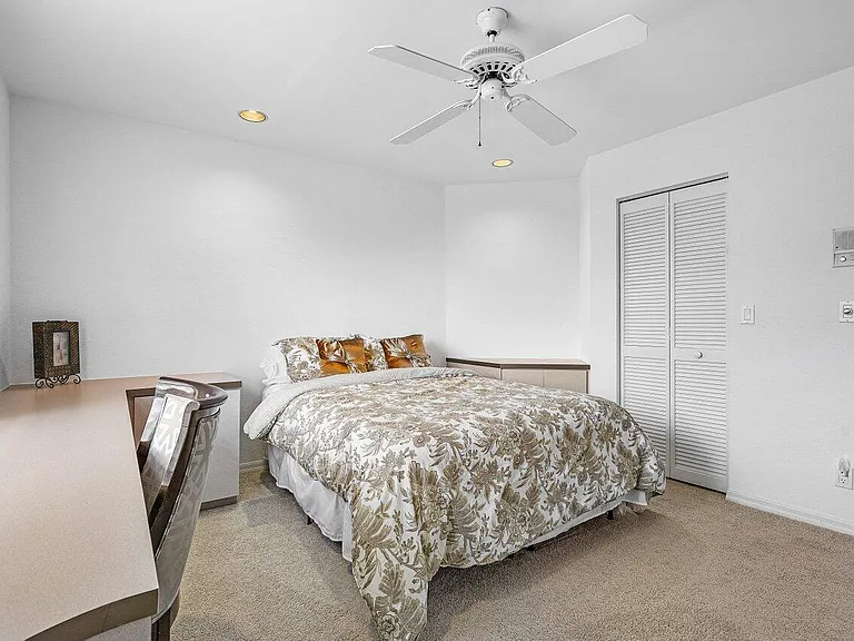 17099 Ryton Ln — Photo 23