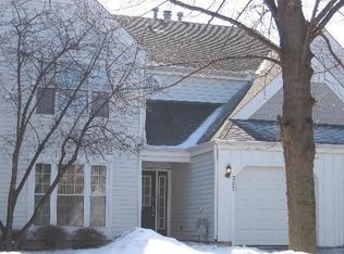 287 Oak Bluff Ct, Wauconda, IL 60084