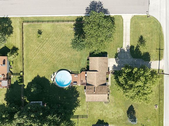 2nd image of 5823 W Fork Rd