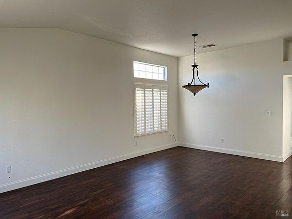 4th image of 1361 Northwood Drive
