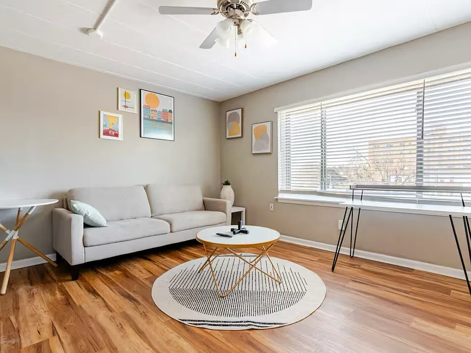W 22nd Street Minneapolis Mn 55404
