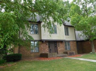 322 Woodland Dr, Rantoul, IL 61866