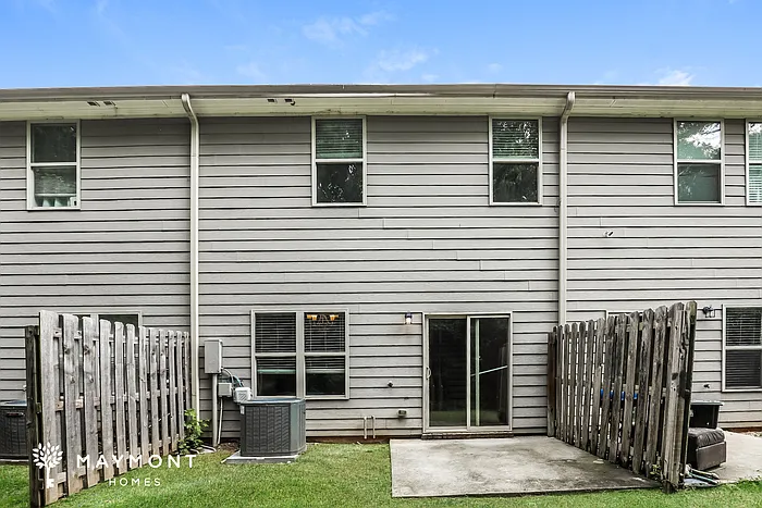 1585 Iris Walk — Photo 15