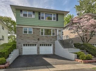 246 Lakewood Dr, Bloomfield, NJ 07003