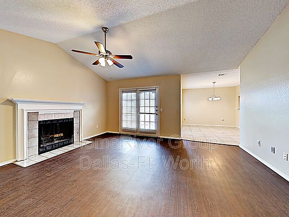 2nd image of 1532 N Chapman St